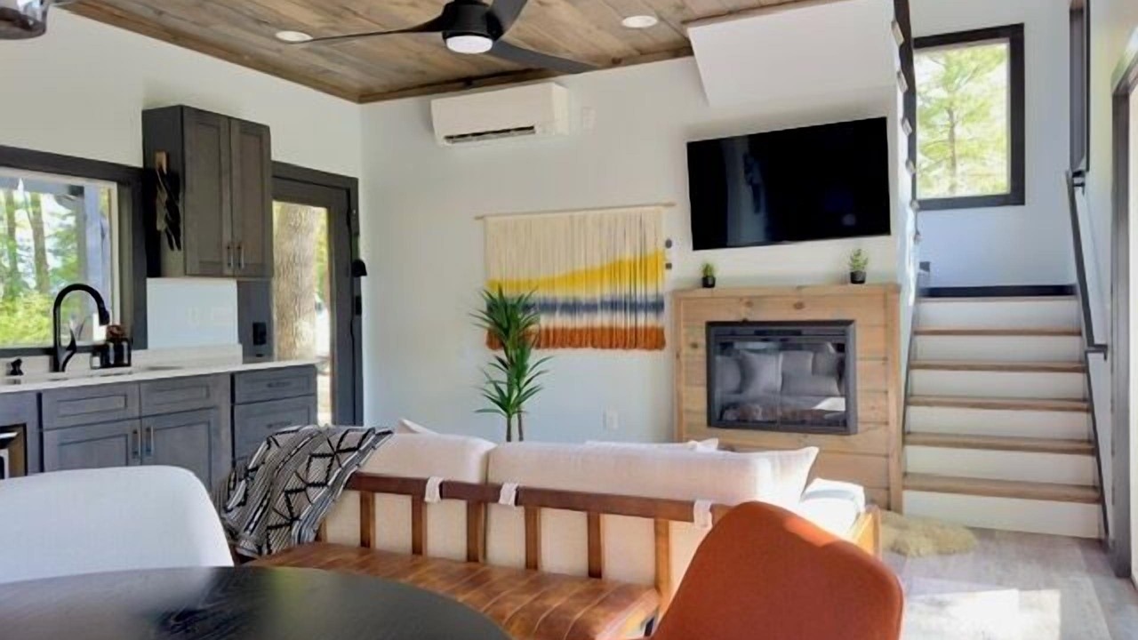 Photo of Livingroom in Campton