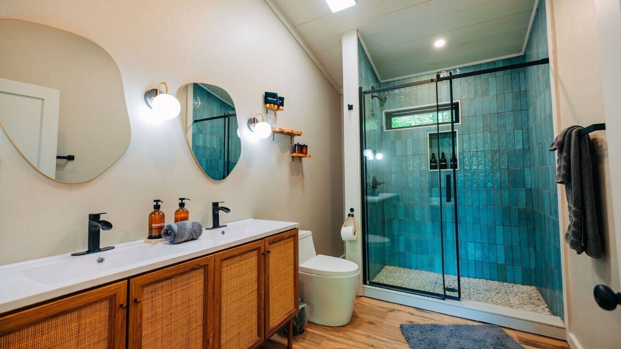 Photo of Bathroom in Saint Helens