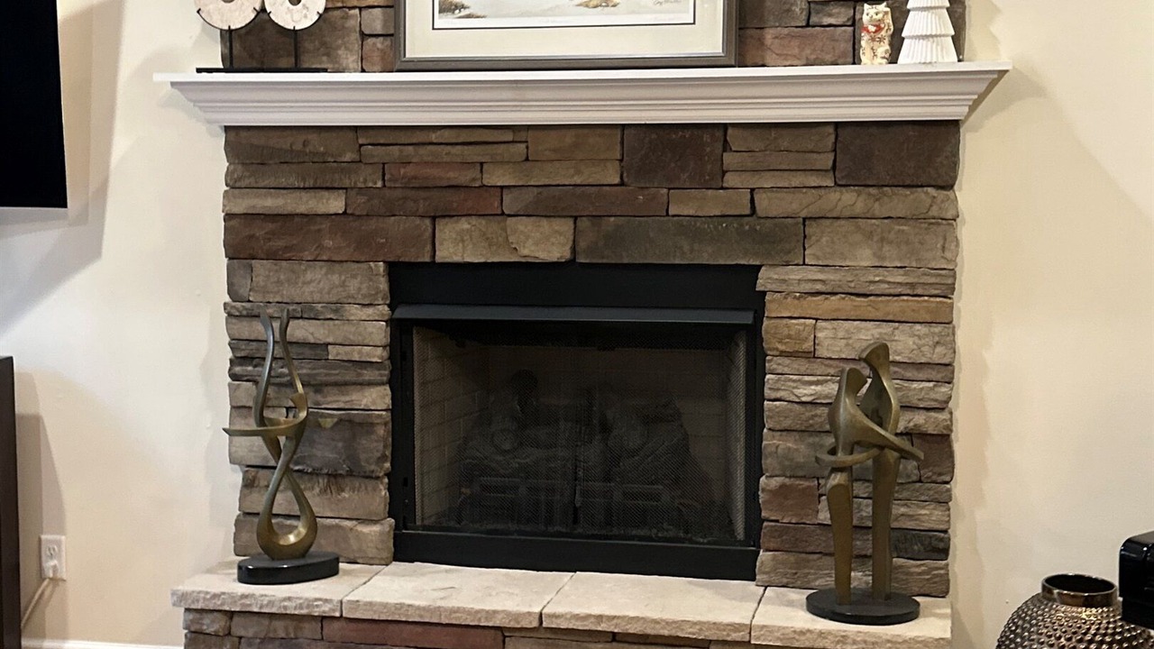 Photo of Livingroom in Black Mountain