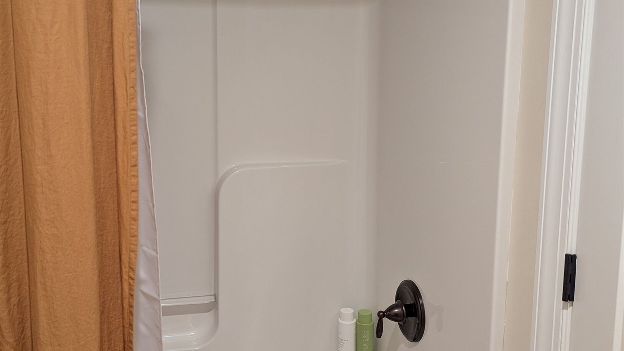 Photo of Bathroom in Black Mountain