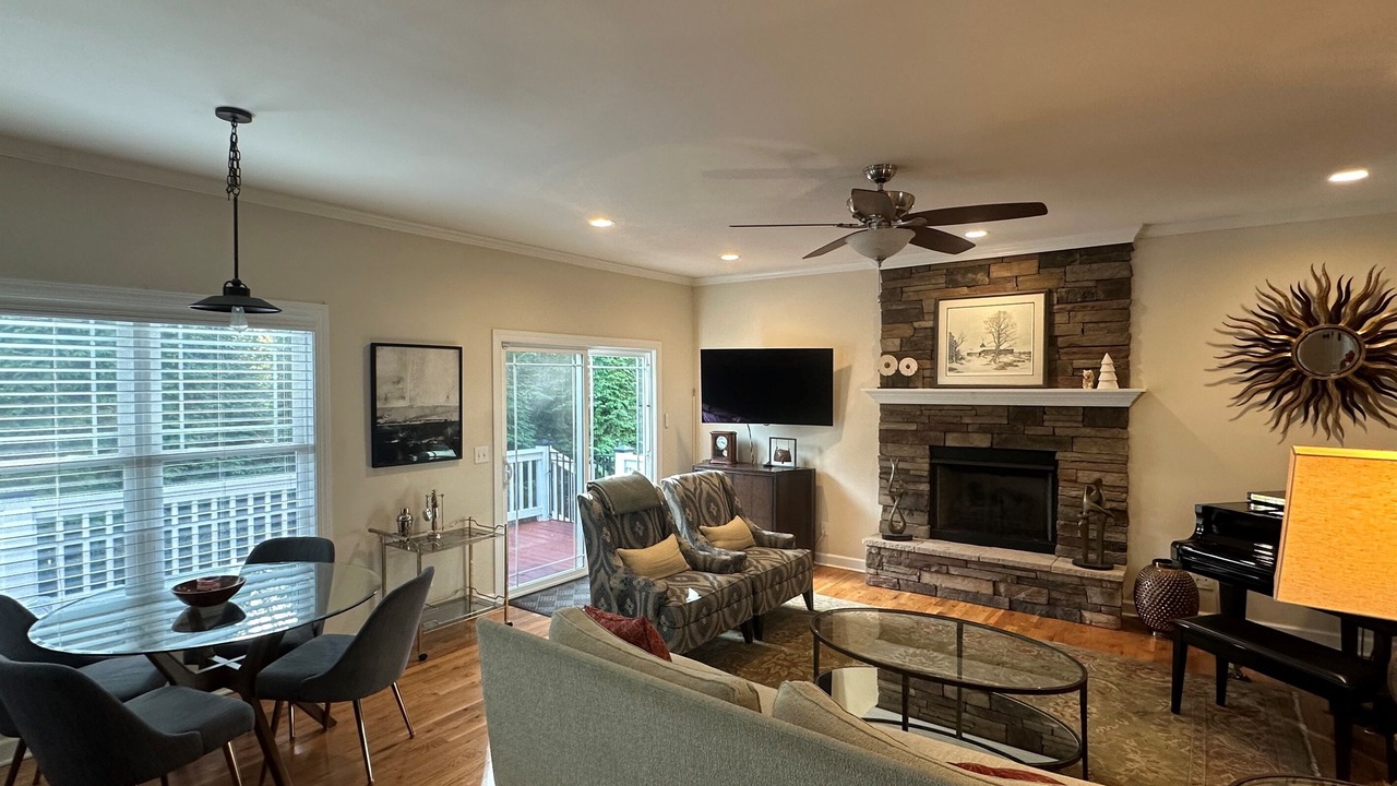 Photo of Livingroom in Black Mountain