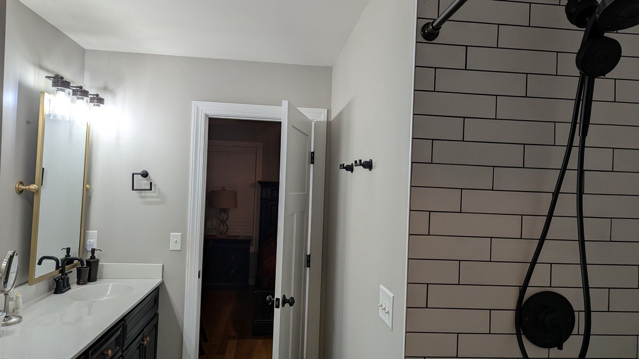 Photo of Bathroom in Black Mountain