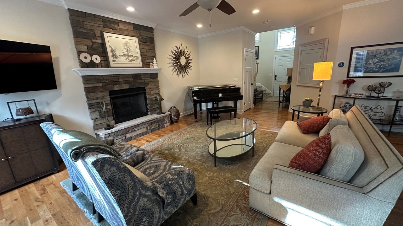 Photo of Livingroom in Black Mountain
