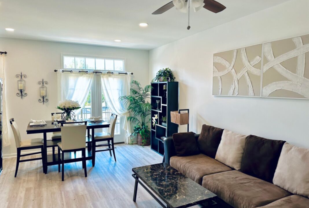 Photo of Livingroom in Ashburn