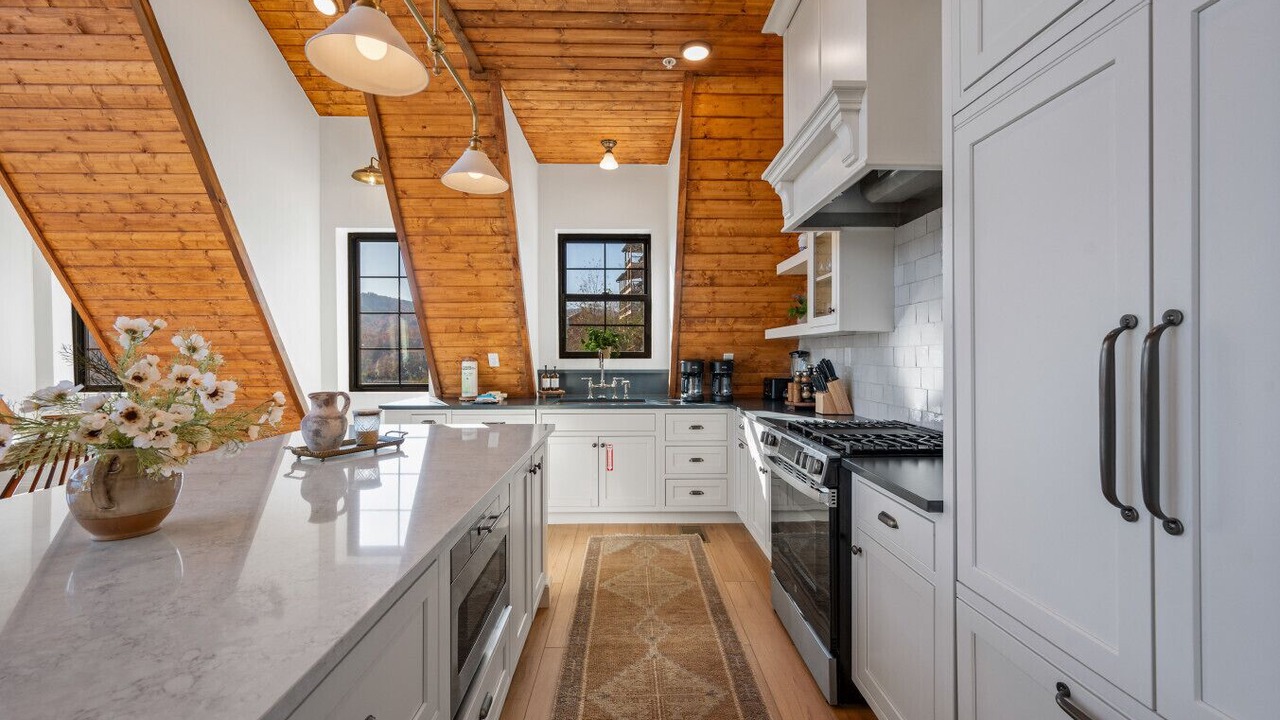 Photo of Kitchen in Chalet Village North