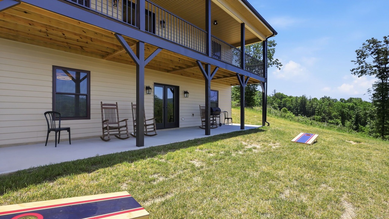 Photo of Patio Balcony in West Jefferson