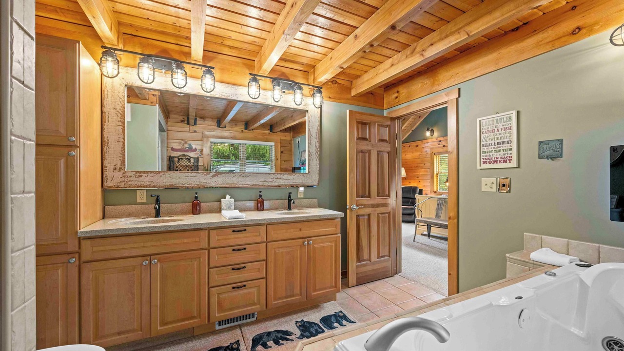 Photo of Bathroom in Dry Ridge