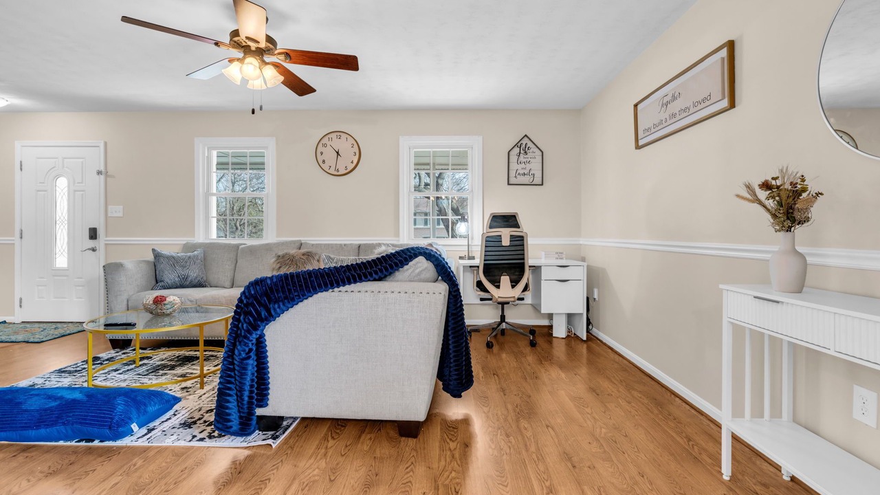 Photo of Livingroom in Sterling