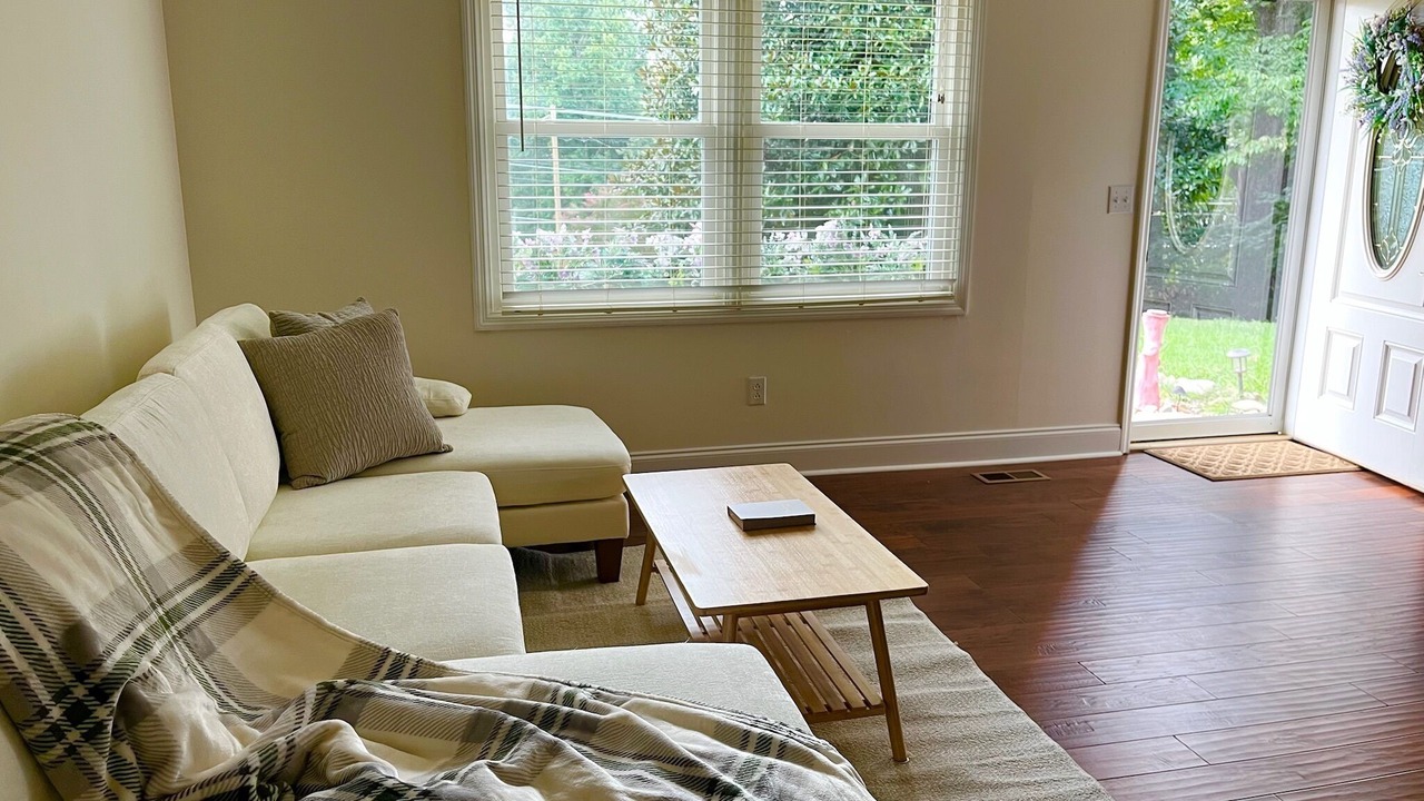 Photo of Livingroom in Jonesborough