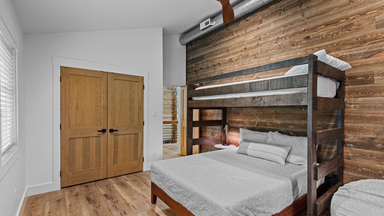 Photo of Bedroom in Banner Elk