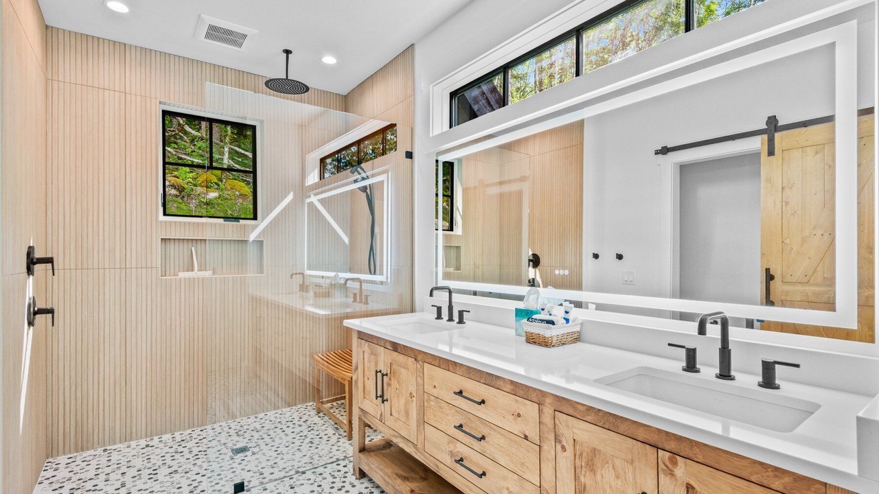 Photo of Bathroom in Banner Elk