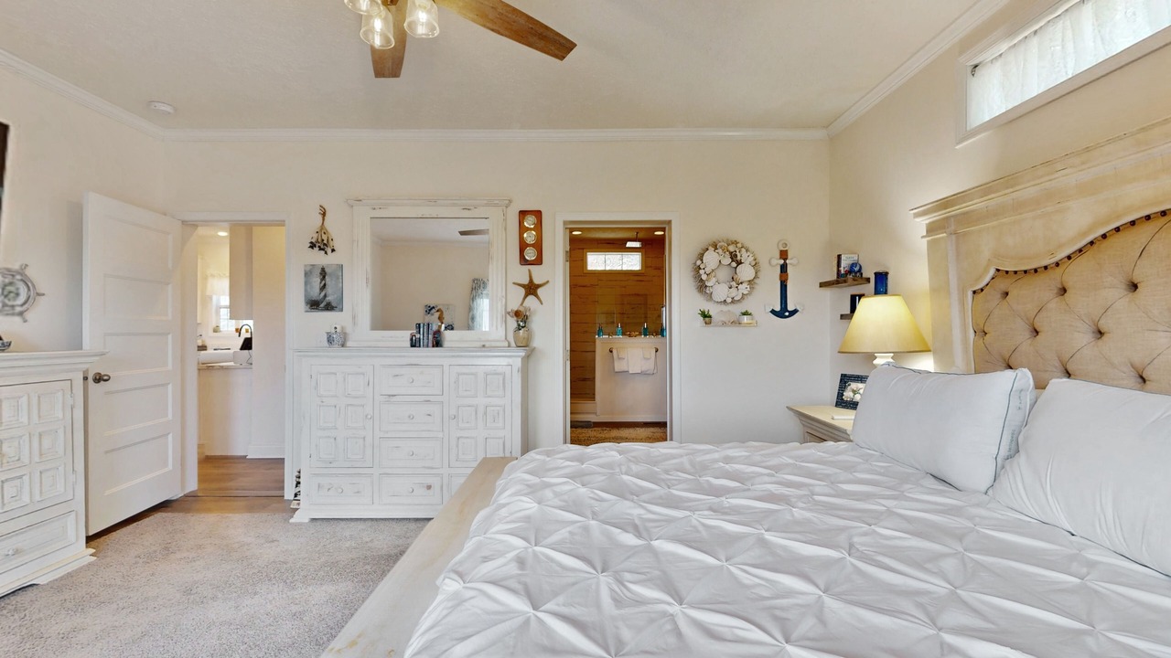 Photo of Bedroom in Newland
