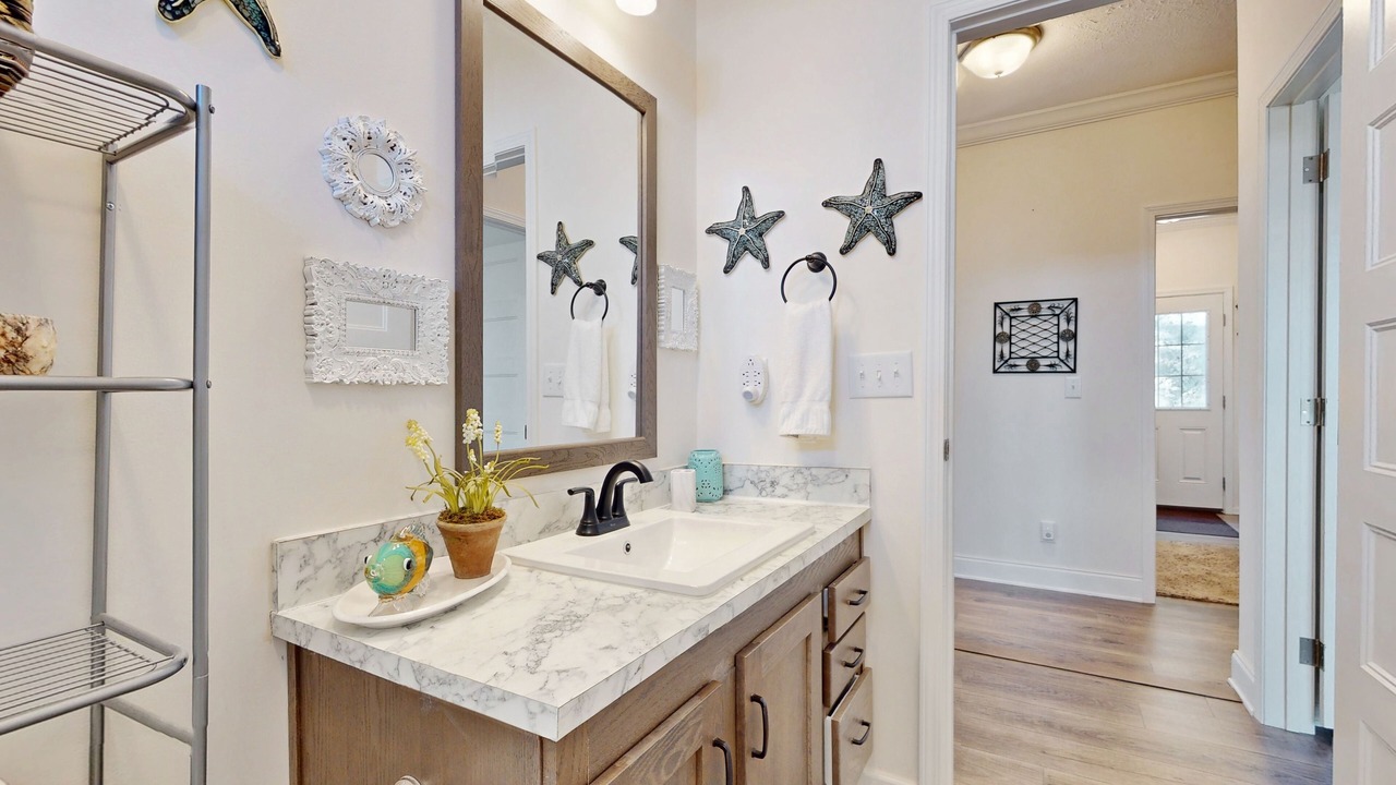 Photo of Bathroom in Newland