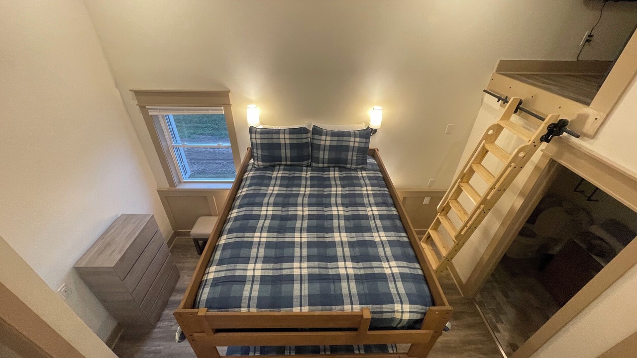 Photo of Bedroom in Blue Creek