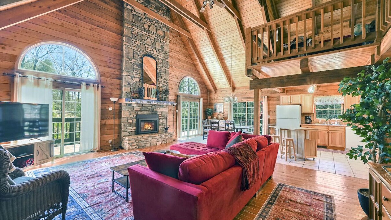 Photo of Livingroom in Fairview