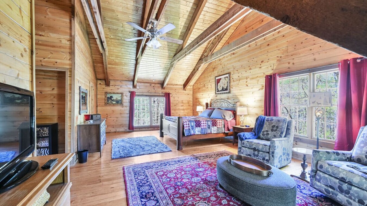 Photo of Bedroom in Fairview