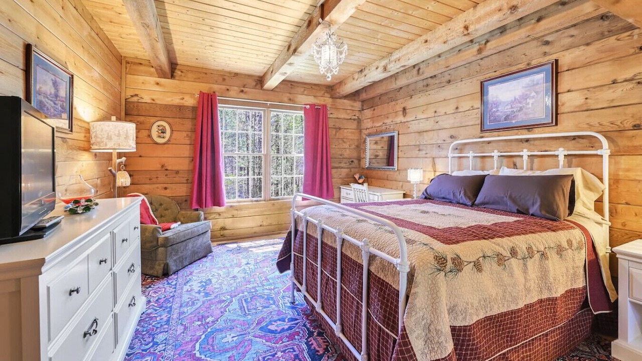 Photo of Bedroom in Fairview