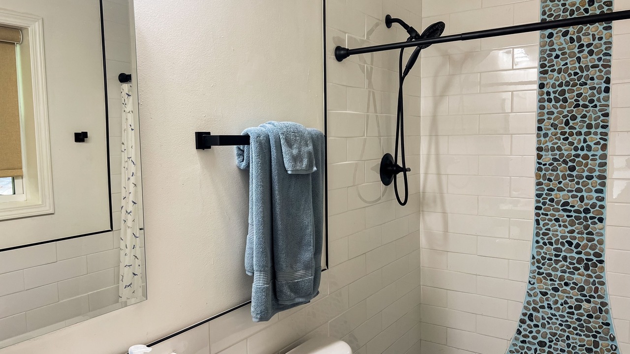 Photo of Bathroom in Newland