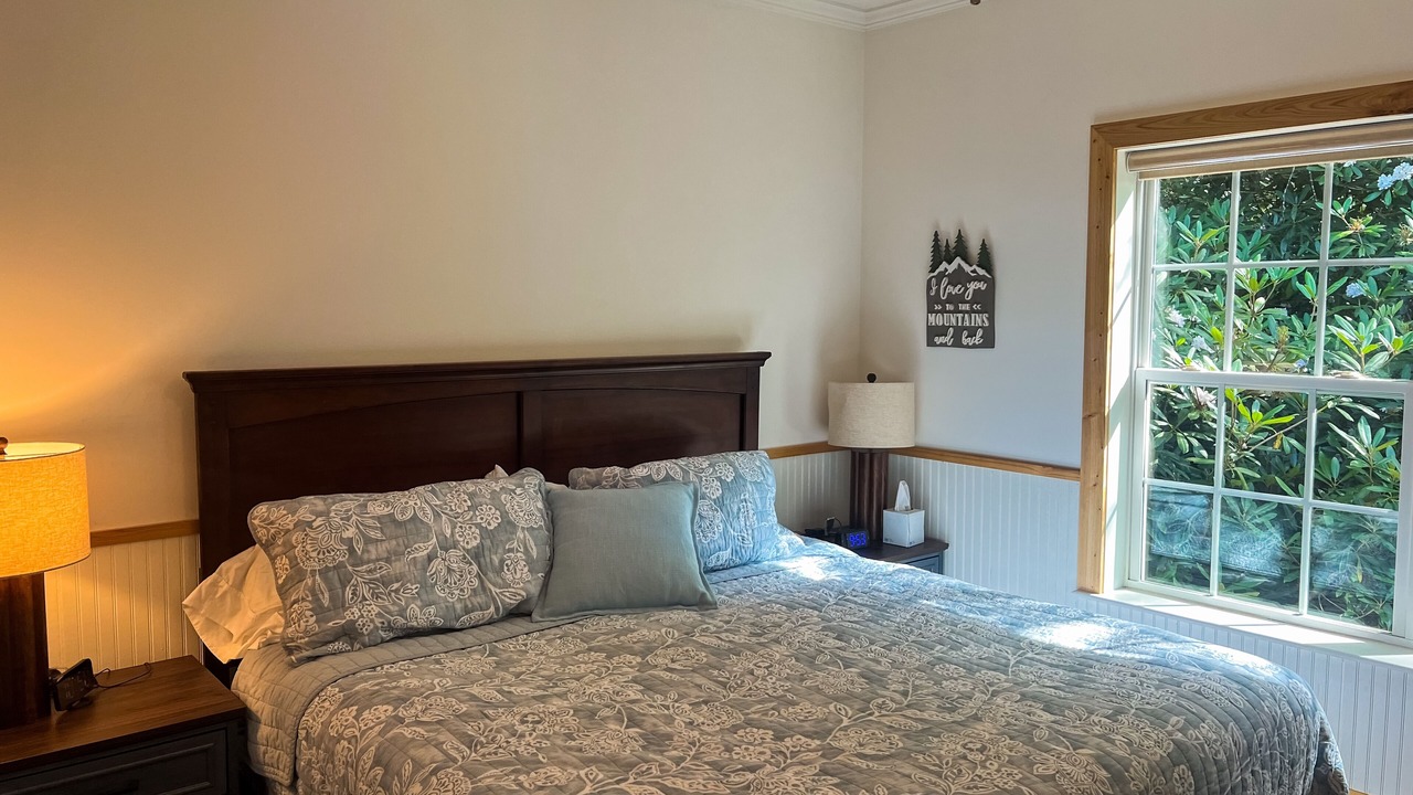 Photo of Bedroom in Newland