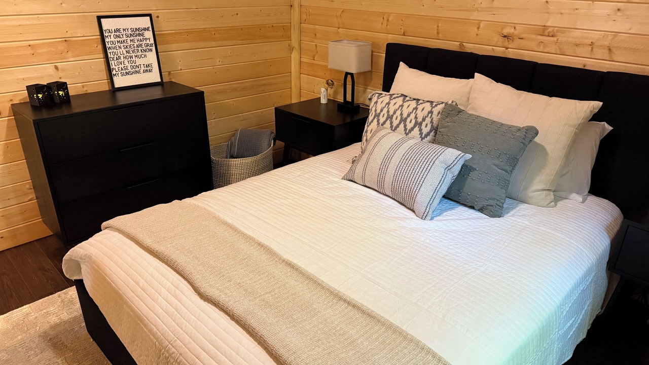 Photo of Bedroom in Means