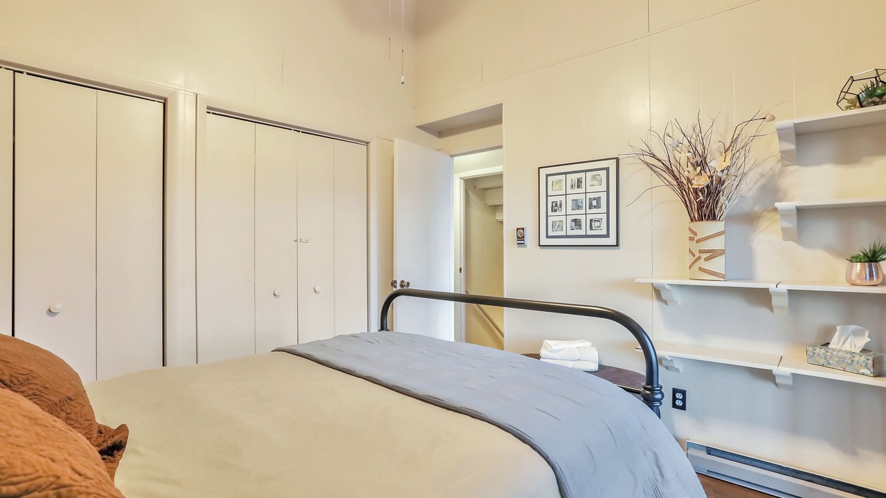 Photo of Bedroom in Berkeley Springs