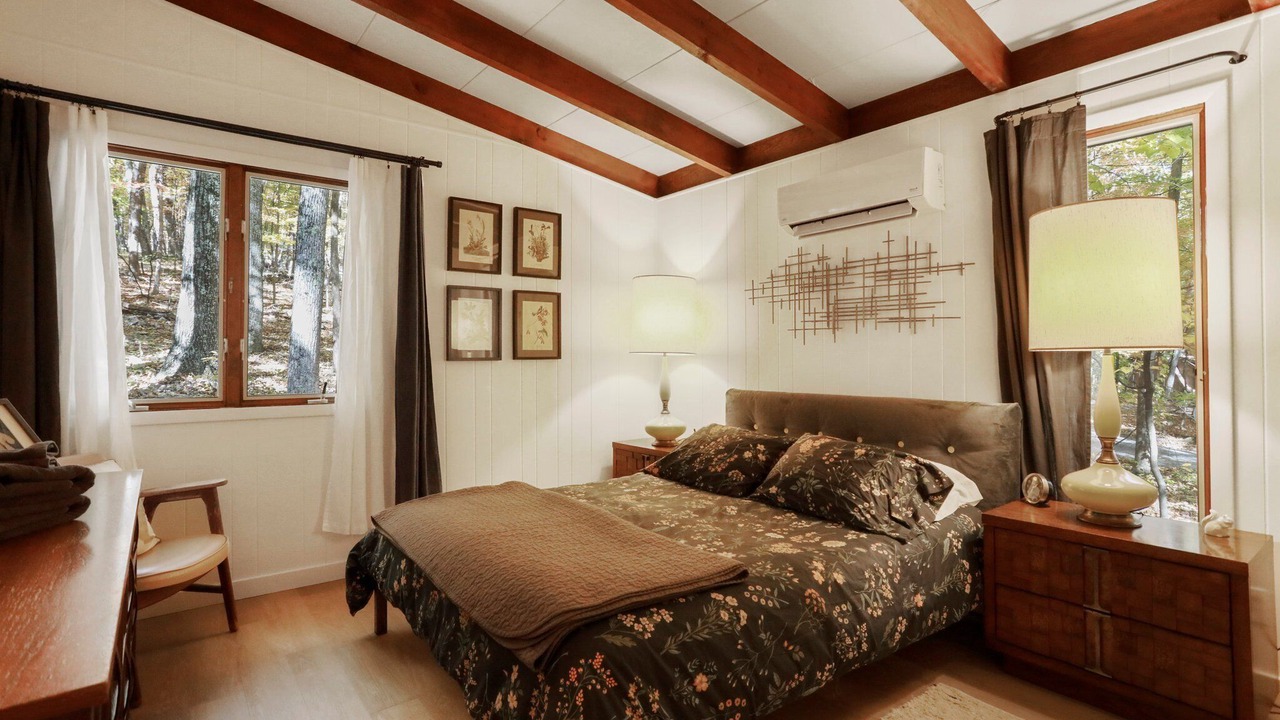 Photo of Bedroom in Berkeley Springs
