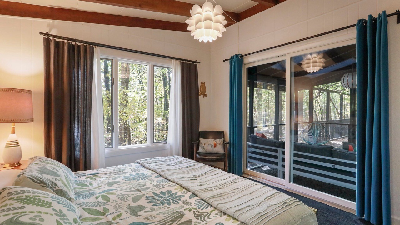 Photo of Bedroom in Berkeley Springs