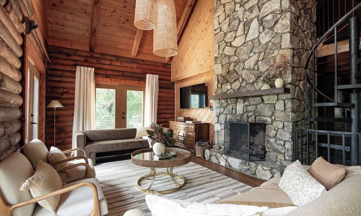 Photo of Livingroom in Black Mountain