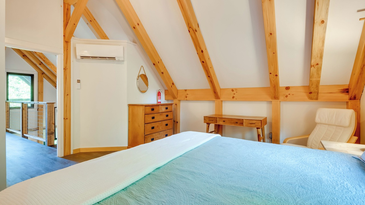 Photo of Bedroom in Old Fort