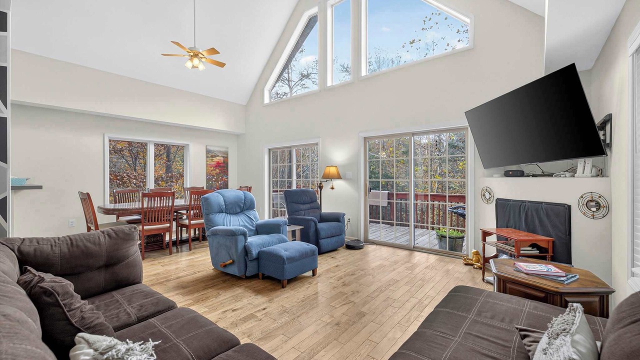 Photo of Livingroom in Berkeley Springs