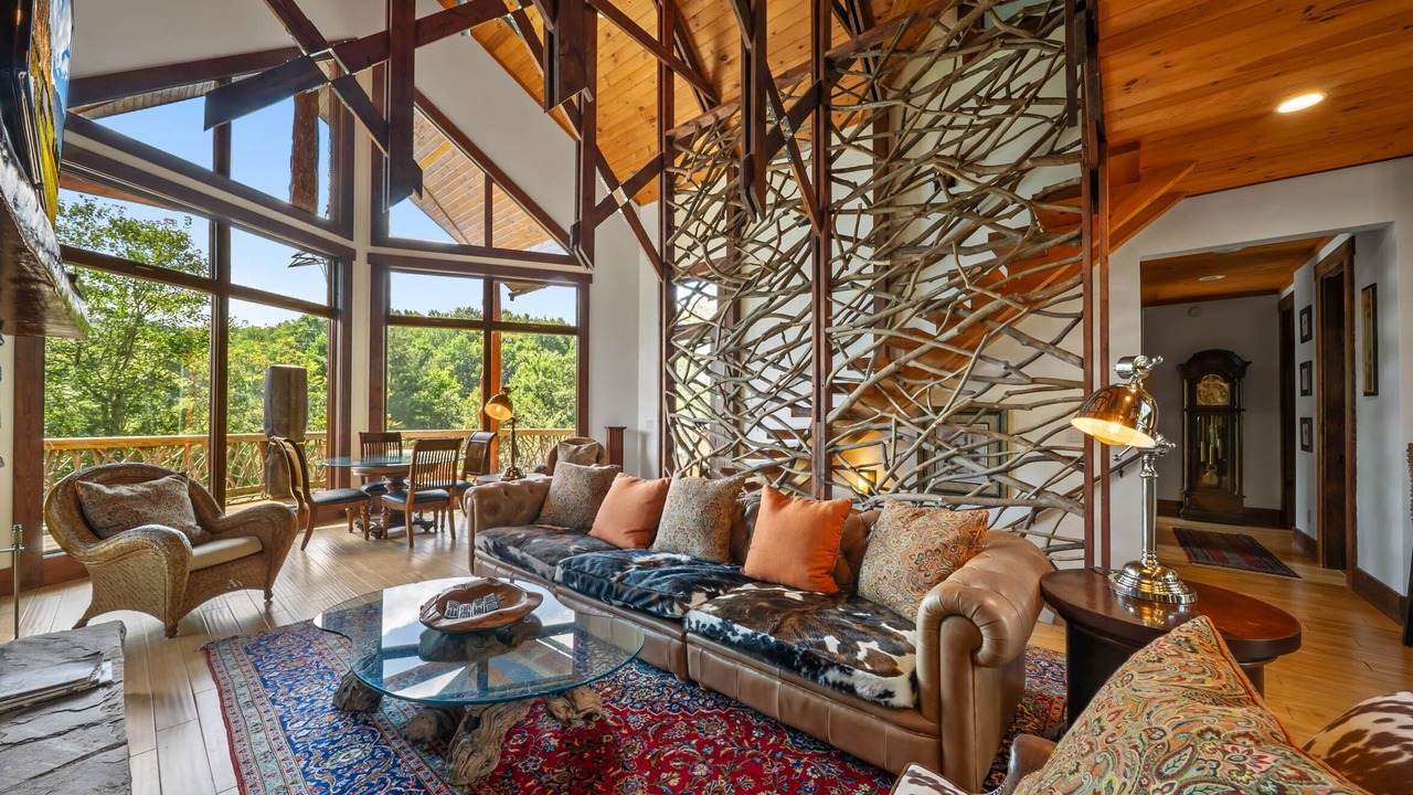 Photo of Livingroom in Elk Park