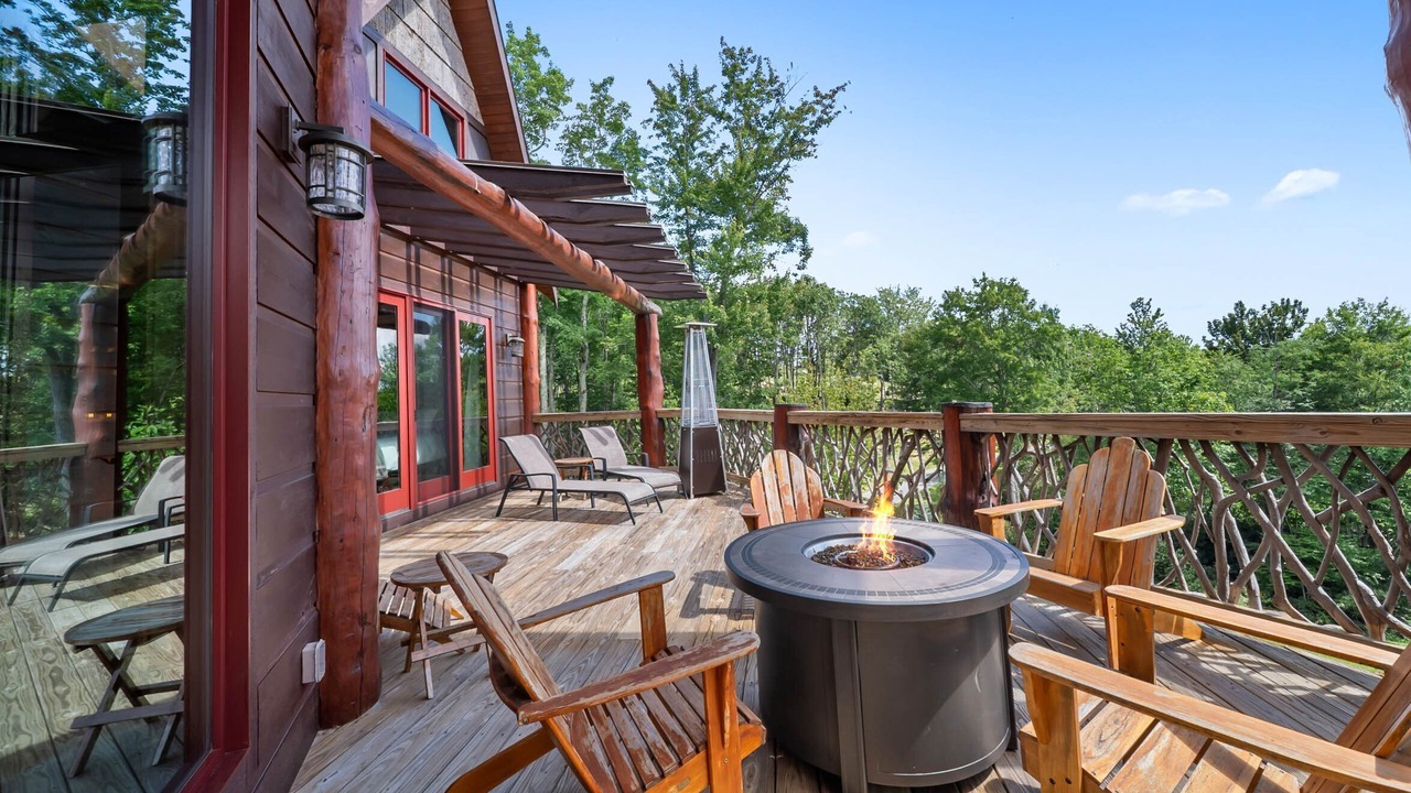 Photo of Patio Balcony in Elk Park