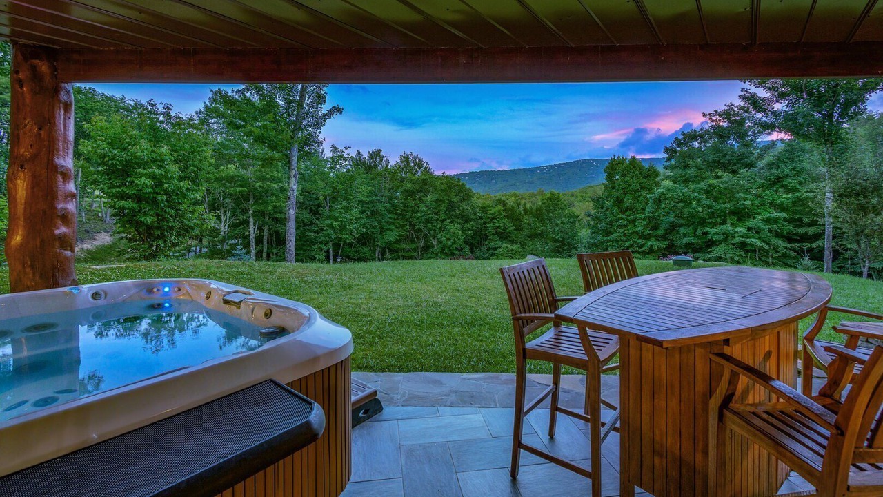 Photo of Patio Balcony in Elk Park