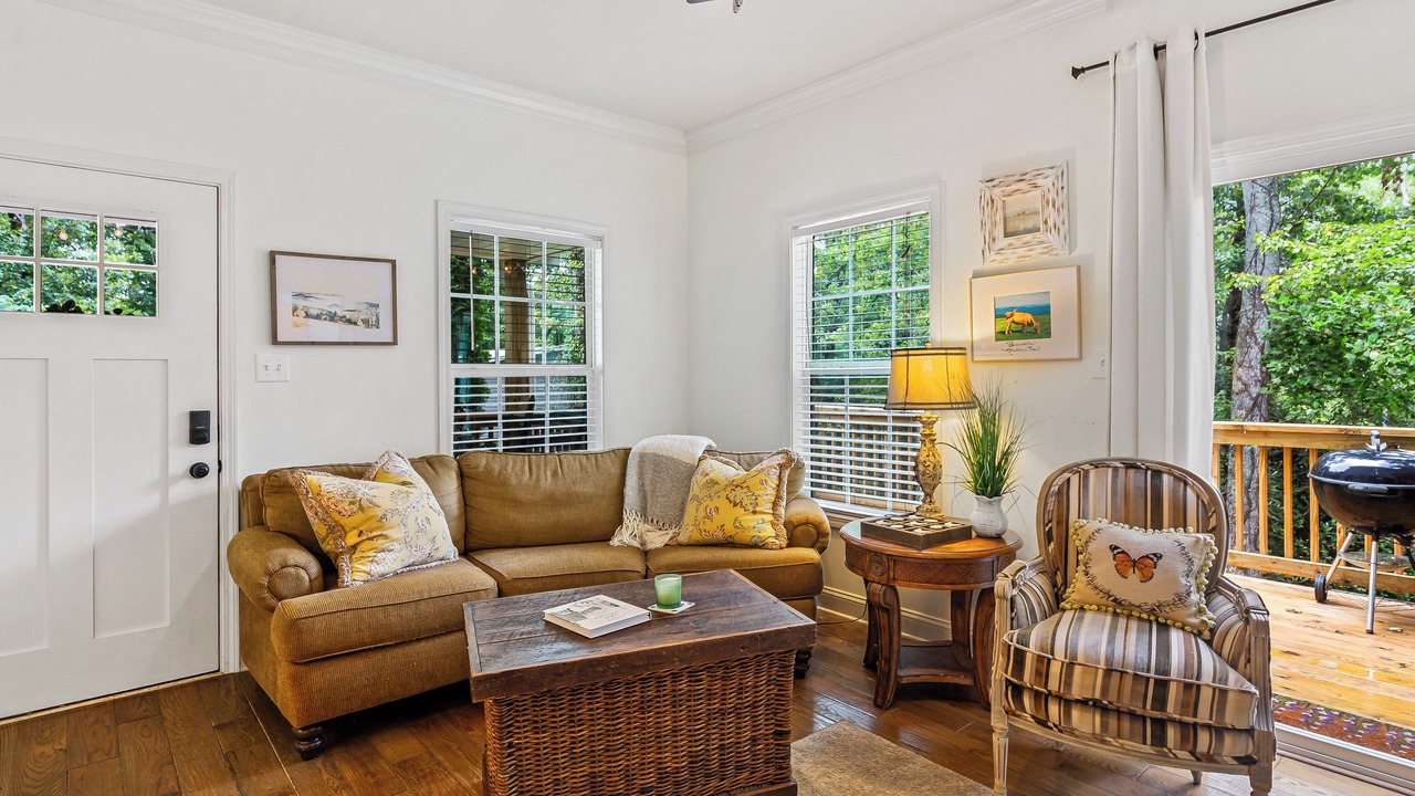 Photo of Livingroom in Skyland
