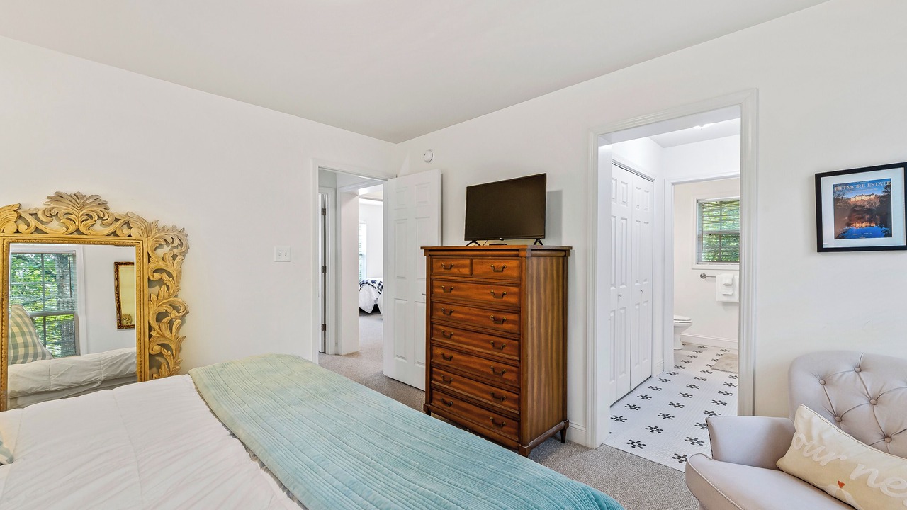 Photo of Bedroom in Skyland