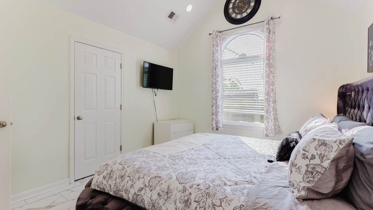 Photo of Bedroom in Lexington