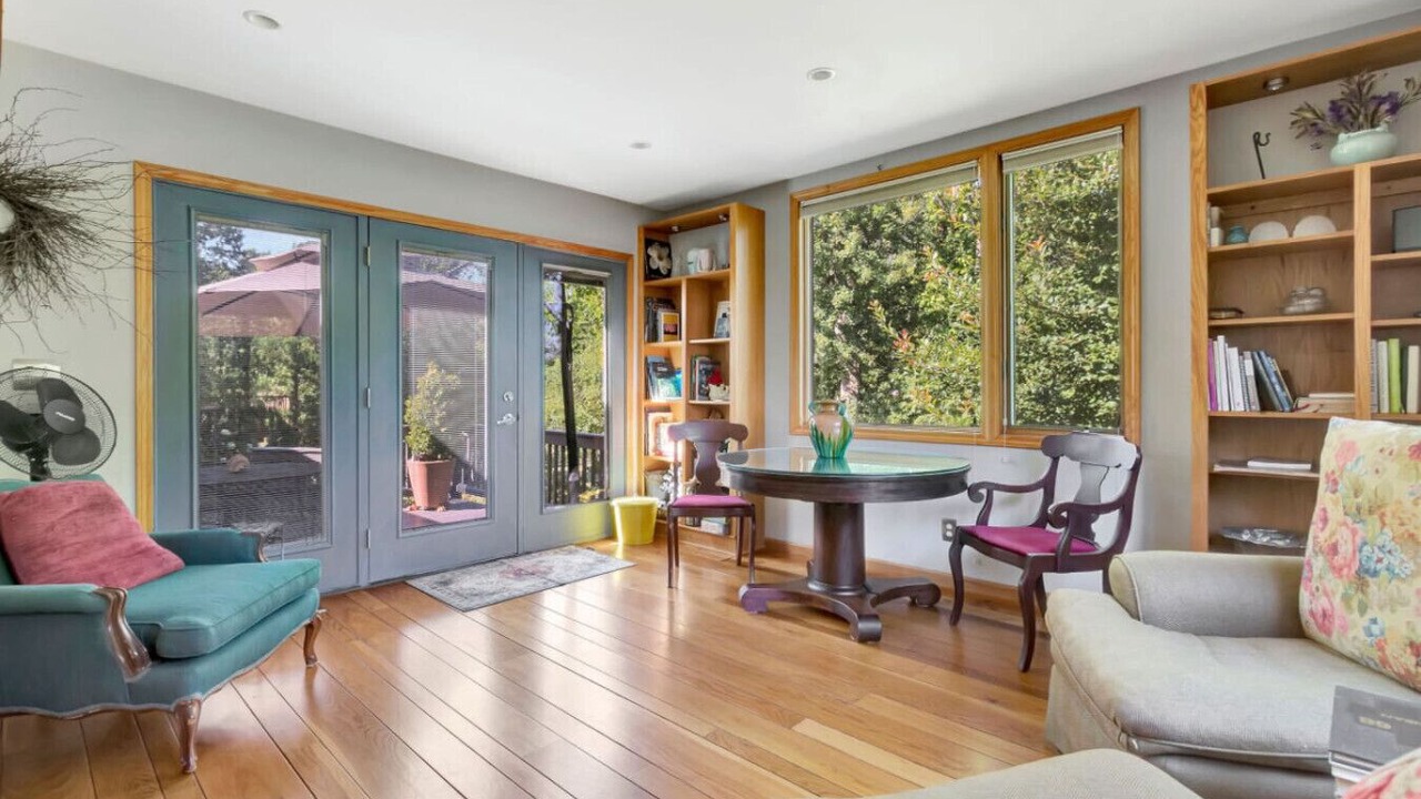 Photo of Livingroom in Anderson Township