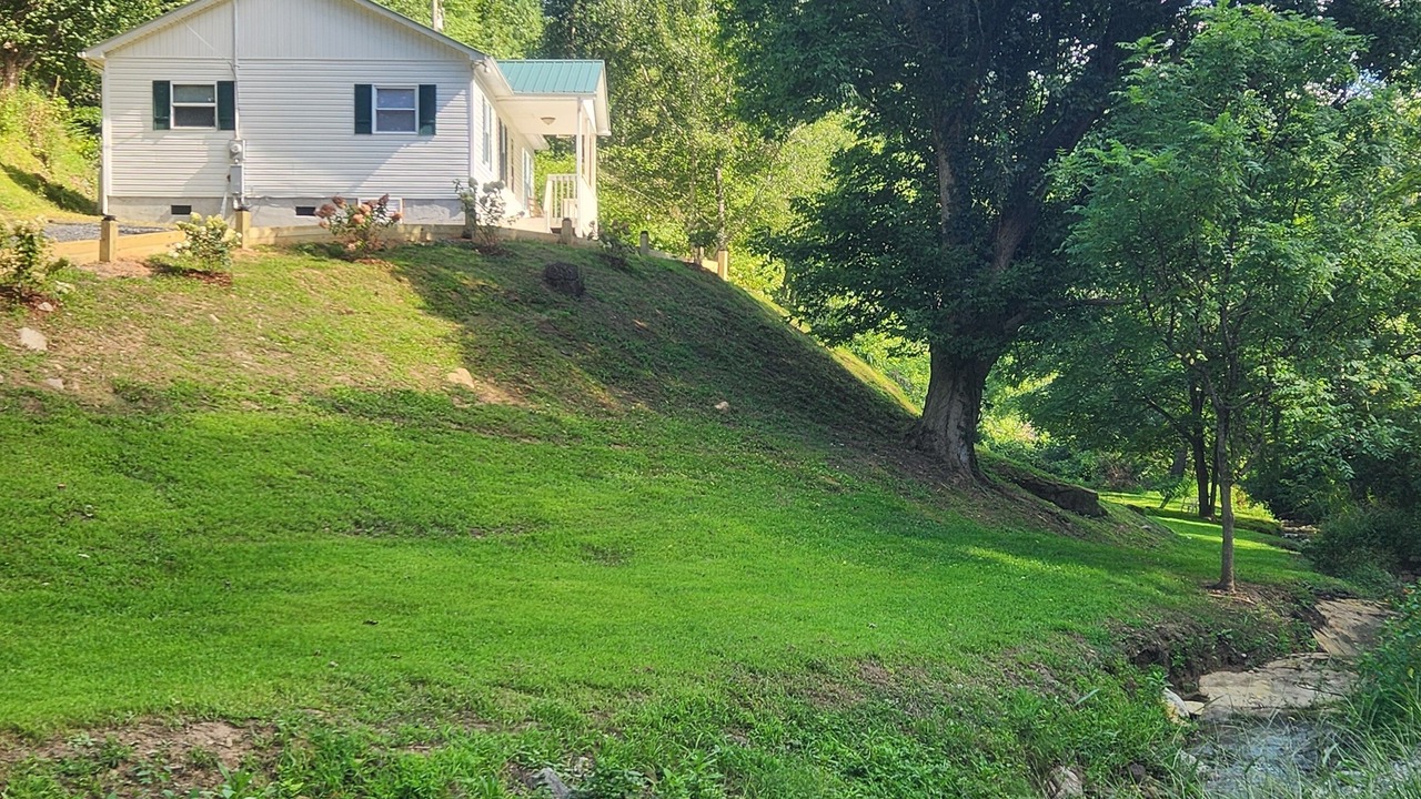 Photo of Outdoor in Bakersville