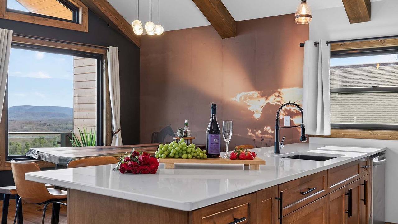 Photo of Kitchen in Saluda