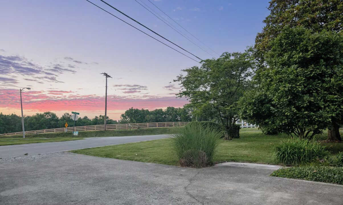 Photo of Outdoor in Lexington