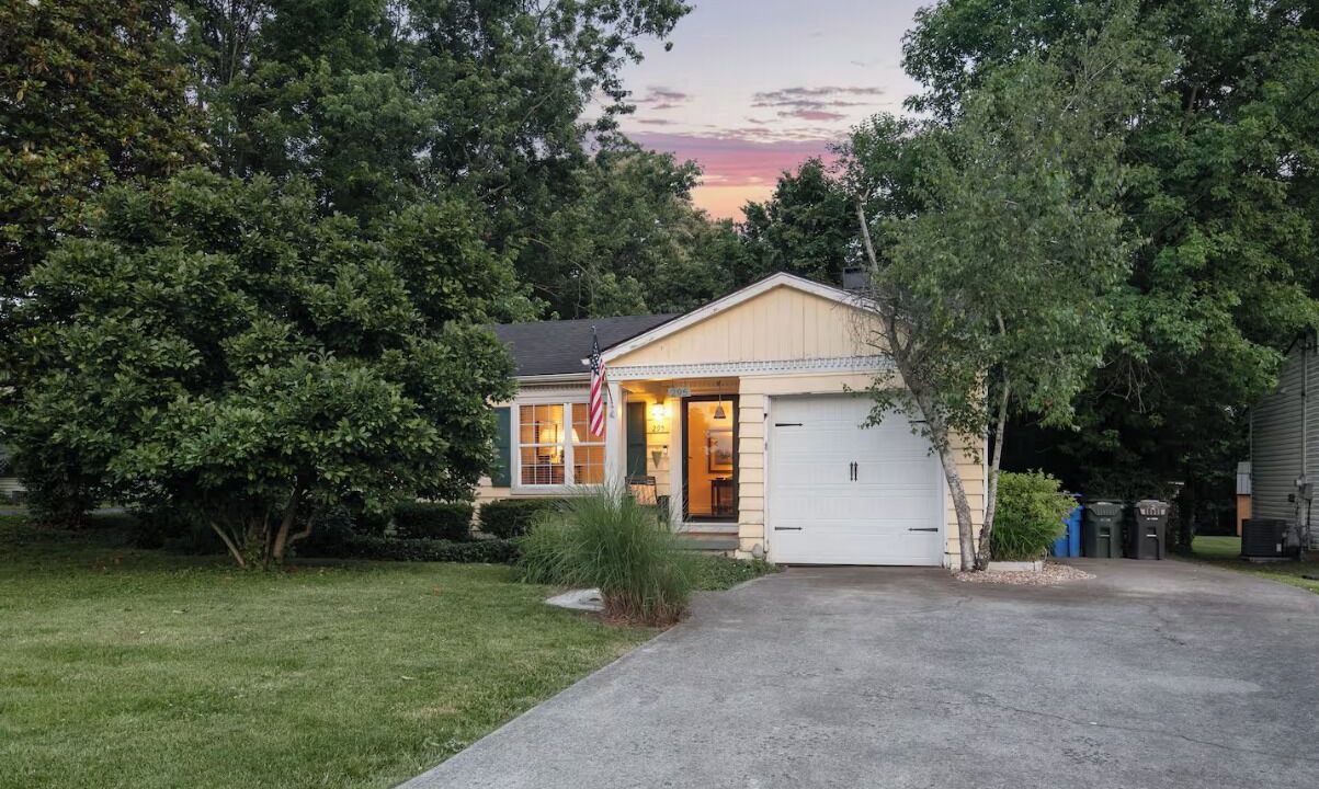 Photo of Outdoor in Lexington