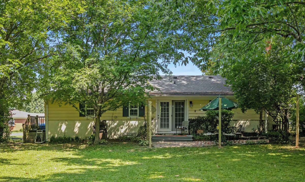 Photo of Outdoor in Lexington