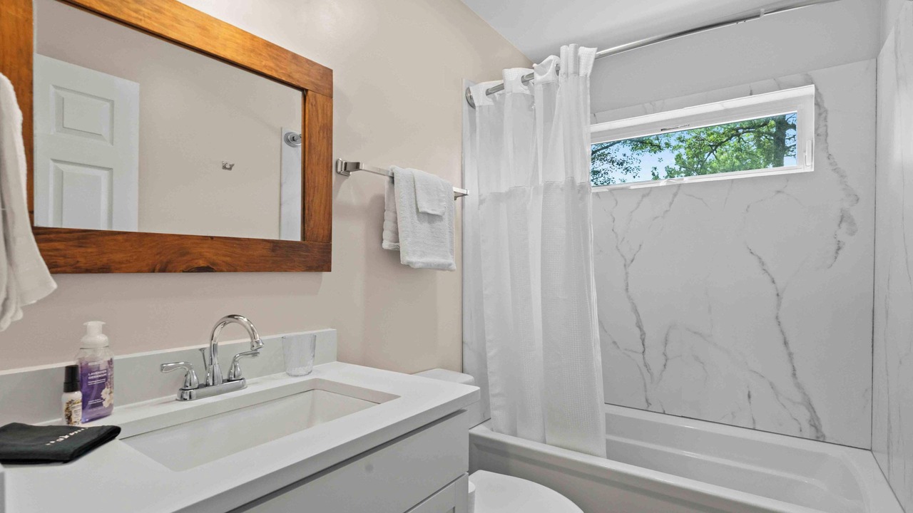 Photo of Bathroom in Highlands Hills