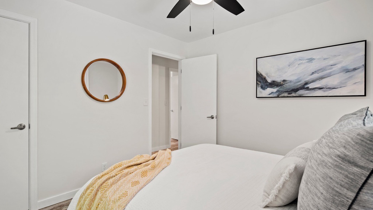 Photo of Bedroom in Hendersonville