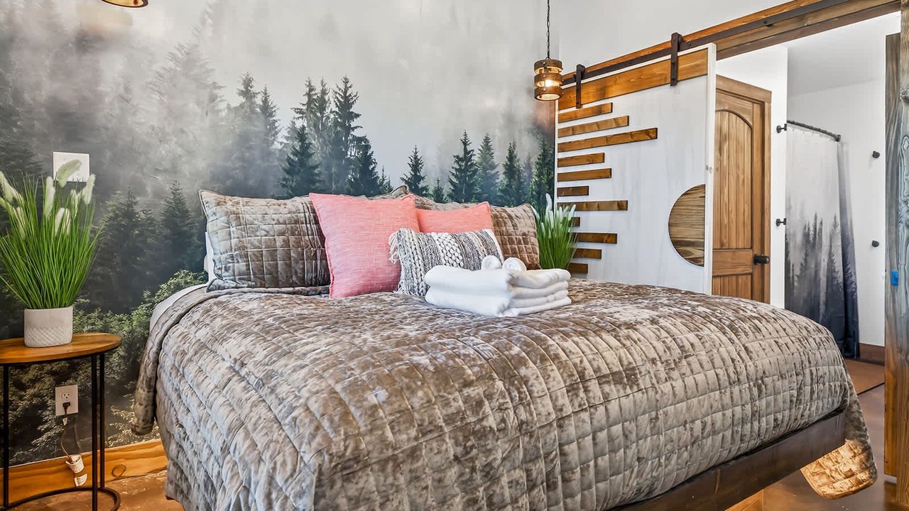 Photo of Bedroom in Saluda