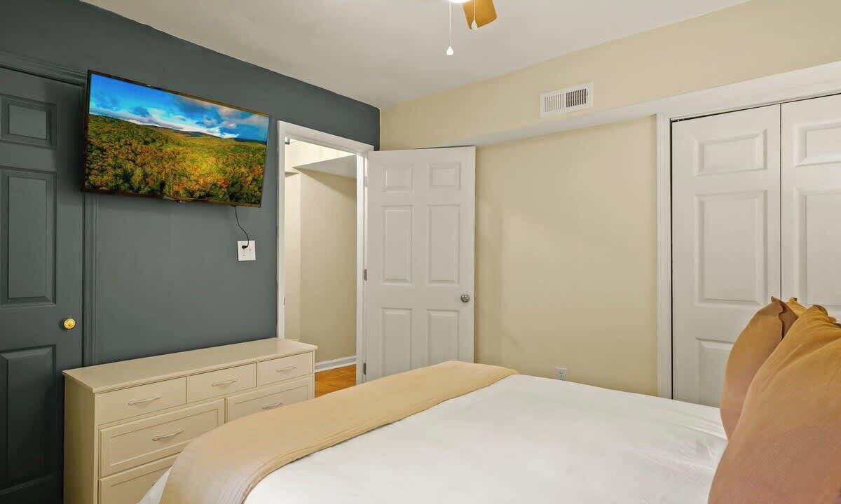 Photo of Bedroom in Banner Elk