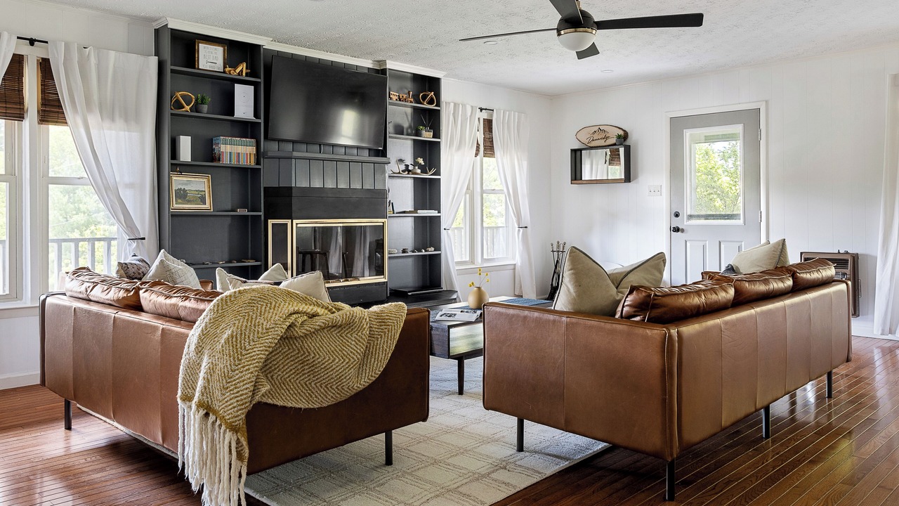 Photo of Livingroom in Burnsville