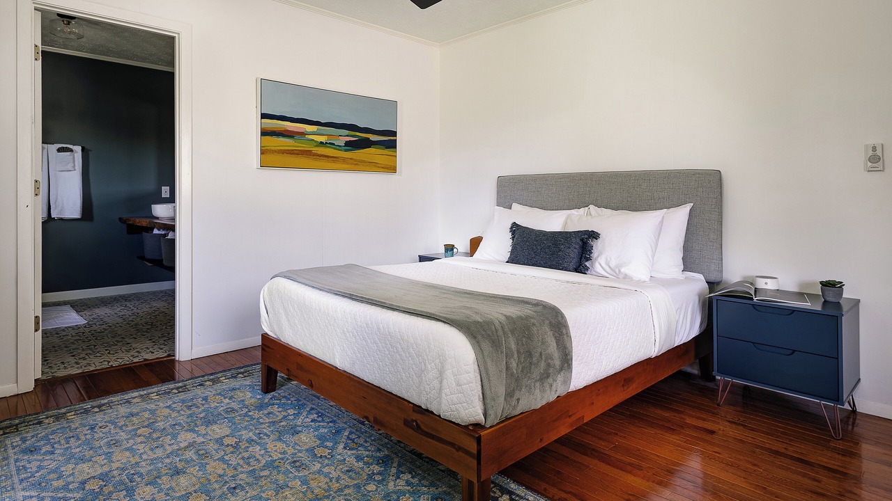 Photo of Bedroom in Burnsville