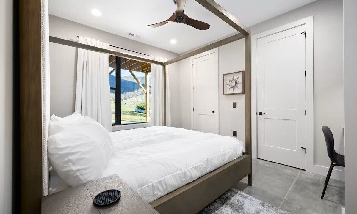 Photo of Bedroom in Waynesville