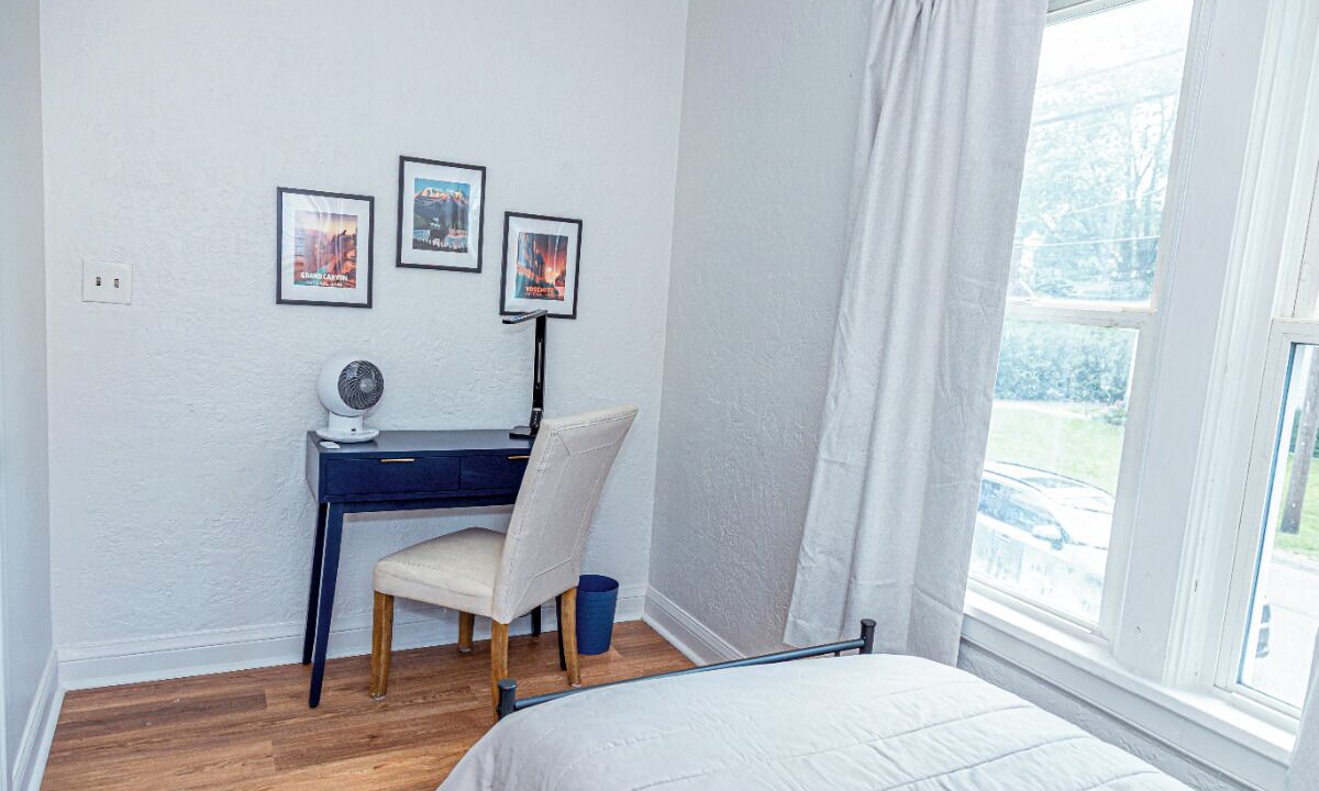 Photo of Bedroom in Roselawn Finance